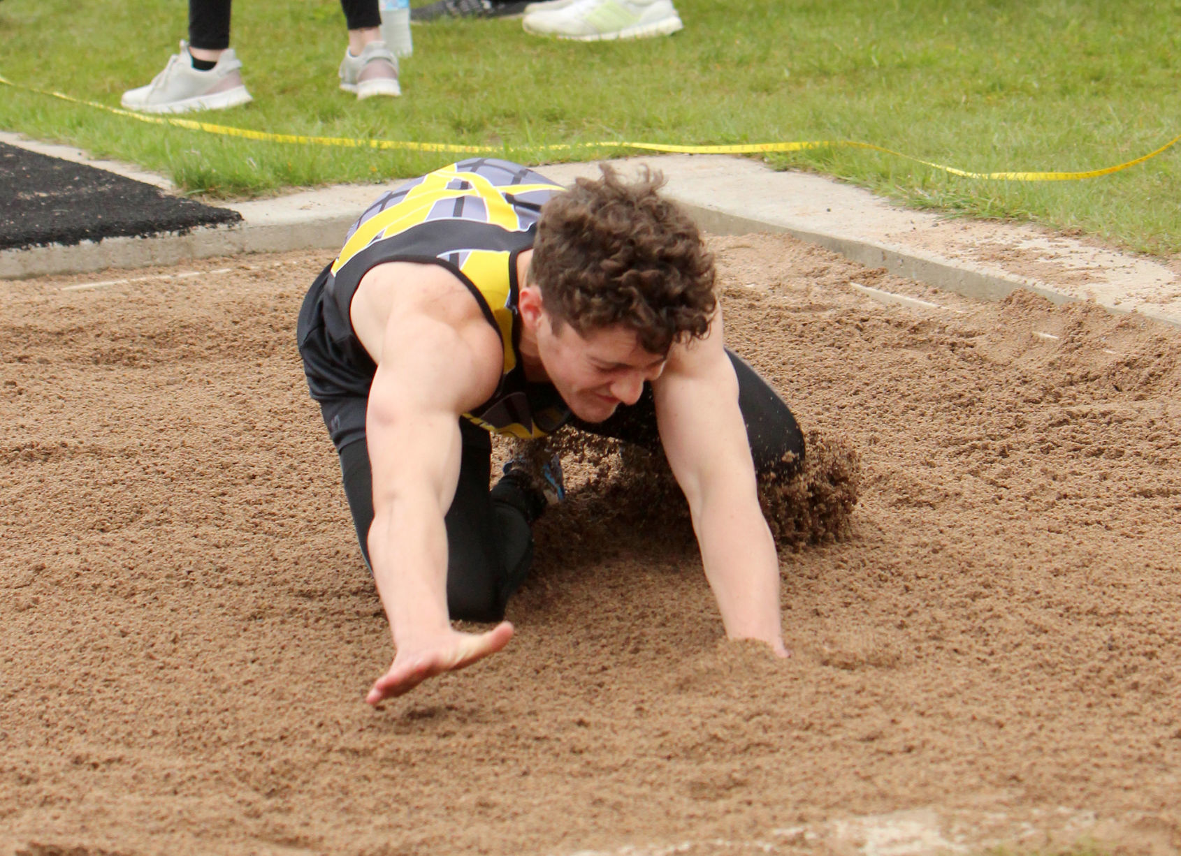 Division 3 track and field sectionals at Cameron 5-23-19